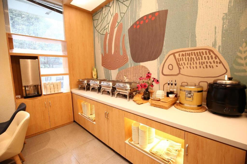 Hanting Hotel Shanghai Hongqiao Wuzhong Road Exterior photo